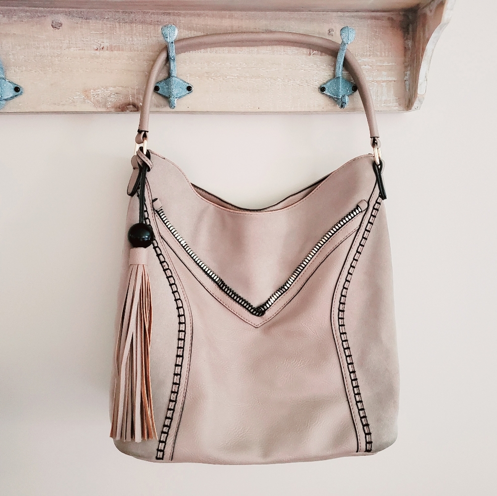 Kiss Gold Slouchy Bag